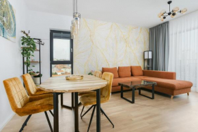 The Forest - Luxe Central Apt with free secured parking